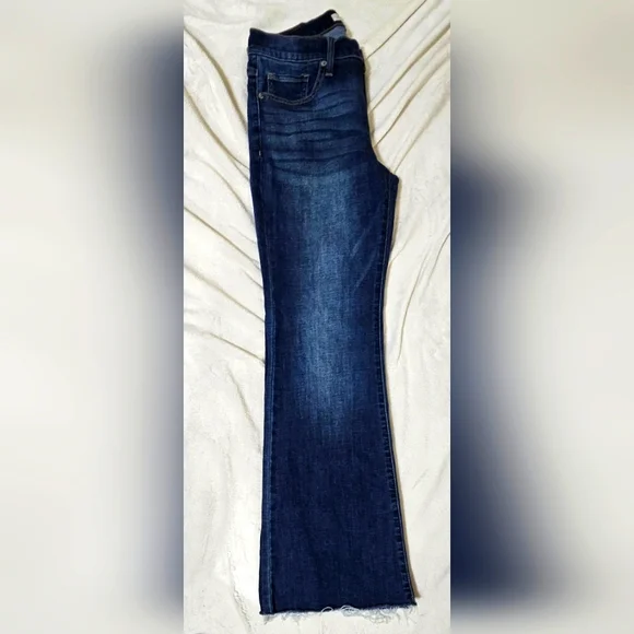 Lucky Brand Sweet Mid Rise Flare Jeans - Picture 3 of 10